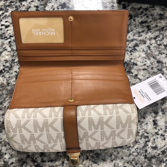 It’s Fall Y’all - Picture 2 of 8